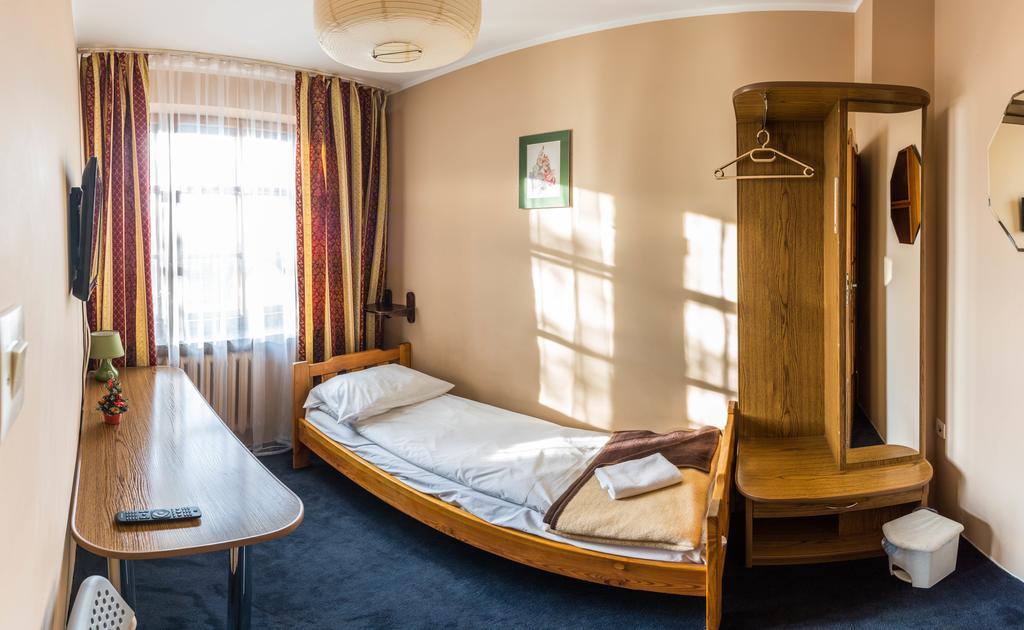 Hotel Astra Bartoszyce Chambre photo